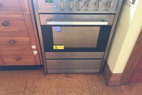 Photo of property in 18 Dunstan Street, Otaki, 5512