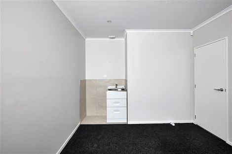 Photo of property in 1 Briddock Way, Swanson, Auckland, 0614