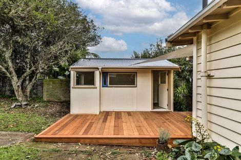 Photo of property in 4/5 Edgars Road, Westmere, Auckland, 1022