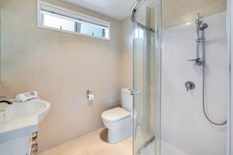 Photo of property in 2/89 Monarch Avenue, Hillcrest, Auckland, 0627