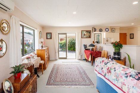 Photo of property in 121 Warwick Street, Feilding, 4702