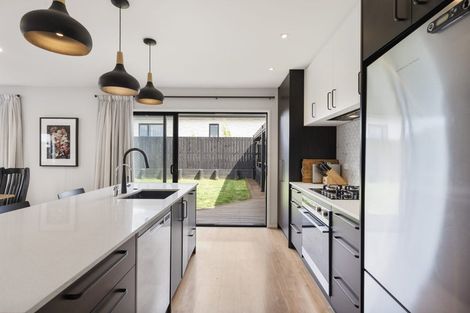 Photo of property in 5 Blatina Drive, Kumeu, 0810