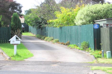 Photo of property in 18 Tyrian Close, Half Moon Bay, Auckland, 2012