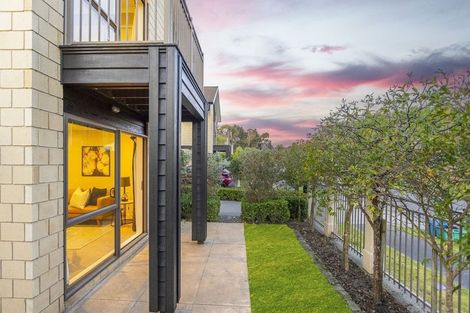 Photo of property in 19 Bluewater Place, Paraparaumu, 5032