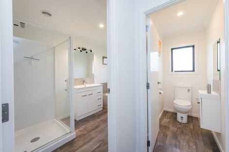 Photo of property in 52 Centre Road, Aokautere, Palmerston North, 4471