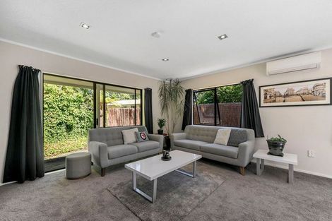 Photo of property in 17a Wairere Grove, Paraparaumu, 5032