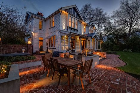 Photo of property in Chilcombe Homestead, 4 Medbury Terrace, Fendalton, Christchurch, 8041