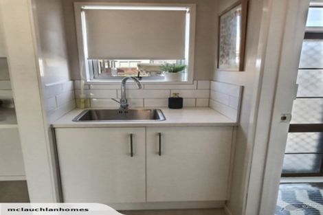 Photo of property in 4/50 Kenderdine Road, Papatoetoe, Auckland, 2025