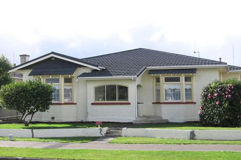 Photo of property in 10 Karaka Street, Hokowhitu, Palmerston North, 4410