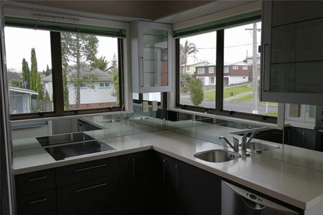 Photo of property in 4 Gregory Place, Mount Roskill, Auckland, 1041