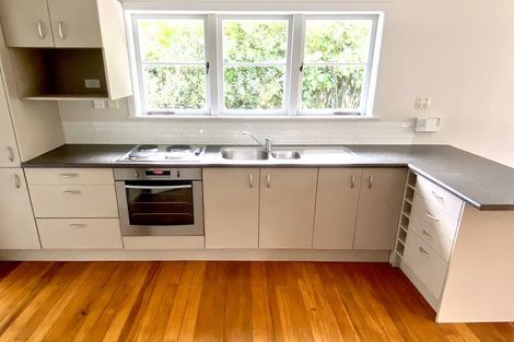 Photo of property in 1/71 Verran Road, Birkenhead, Auckland, 0626