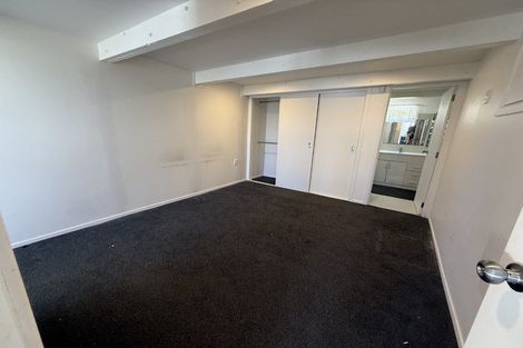 Photo of property in 35 Toru Street, Te Atatu Peninsula, Auckland, 0610