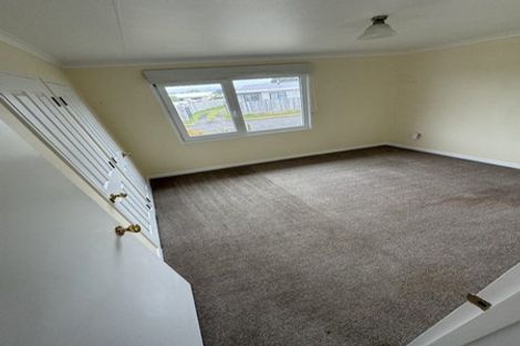 Photo of property in 5 Simcox Street, Otaki Beach, Otaki, 5512