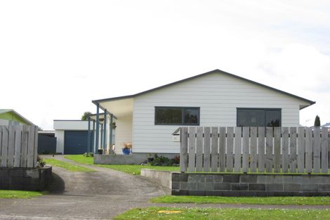 Photo of property in 17 Rewa Street, Inglewood, 4330