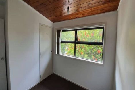 Photo of property in 48 Tauhinu Road, Greenhithe, Auckland, 0632