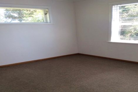 Photo of property in 29 Island Bay Road, Beach Haven, Auckland, 0626