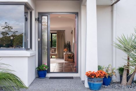 Photo of property in 28 Aranui Drive, Papamoa Beach, Papamoa, 3118