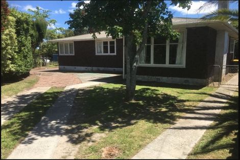 Photo of property in 12 Norma Avenue, Te Atatu South, Auckland, 0610