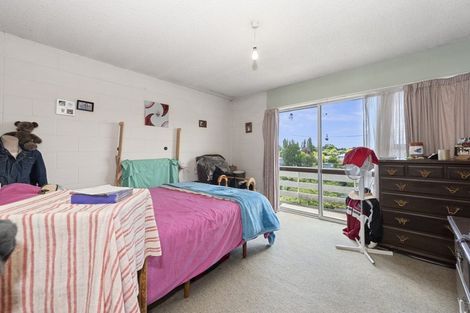 Photo of property in 2/1196 Victoria Street, Whitiora, Hamilton, 3200