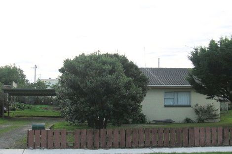 Photo of property in 65 Moana Street, Otaki Beach, Otaki, 5512