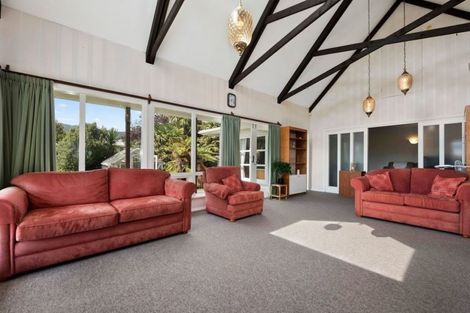 Photo of property in 3 Kapuranga Grove, Stokes Valley, Lower Hutt, 5019