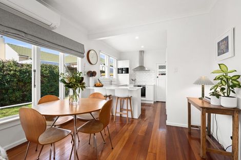 Photo of property in 12 Chambers Street, Havelock North, 4130