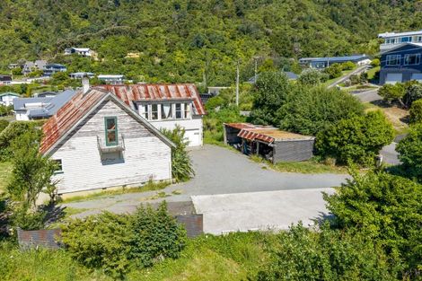 Photo of property in 4 Russell Street, Picton, 7220