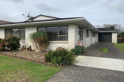 Photo of property in 20 Norfolk Rise, Waiuku, 2123
