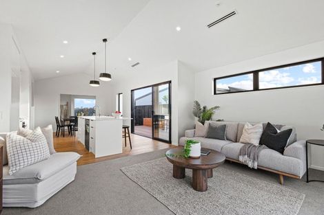 Photo of property in 1 Hobbs Lane, Harewood, Christchurch, 8051