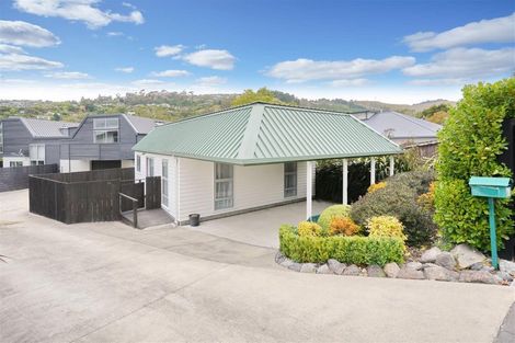 Photo of property in 63 Landsdowne Terrace, Cashmere, Christchurch, 8022