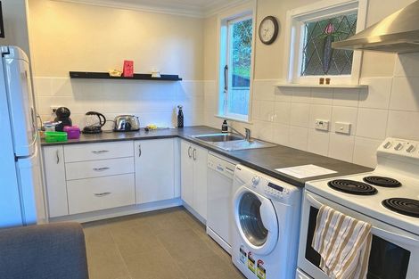 Photo of property in 2 Kopiko Way, Brooklyn, Wellington, 6021