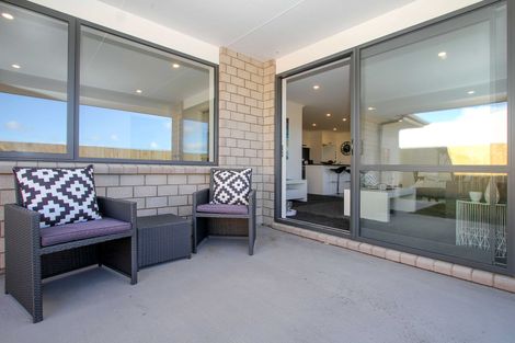 Photo of property in 22 Nellie Drive, Kumeu, 0810