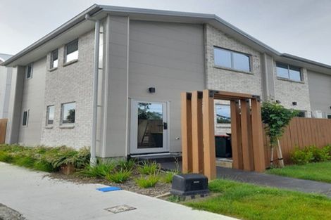 Photo of property in 2/11 Cressy Street, Waterloo, Lower Hutt, 5011