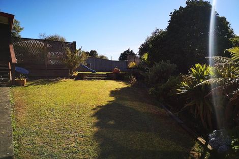 Photo of property in 19 Jay Court, Botany Downs, Auckland, 2010