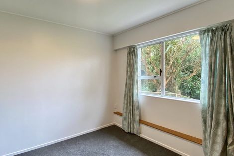 Photo of property in 6 Hallewell Crescent, Johnsonville, Wellington, 6037
