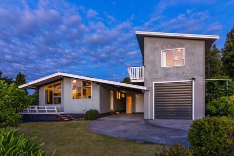 Photo of property in 26 Matuku Street, Two Mile Bay, Taupo, 3330