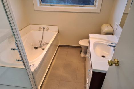 Photo of property in 5 Guinness Crescent, Ilam, Christchurch, 8041