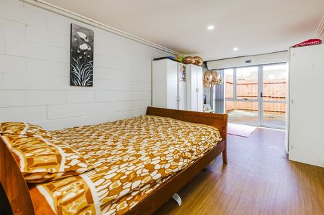 Photo of property in 2/5 Royal Arch Place, Rosehill, Papakura, 2113