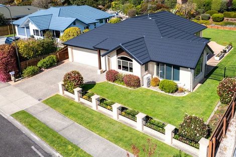 Photo of property in 13 Kendall View, Stoke, Nelson, 7011