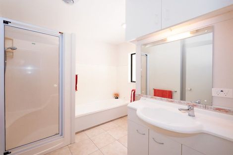 Photo of property in 36a Kings Road, Paihia, 0200