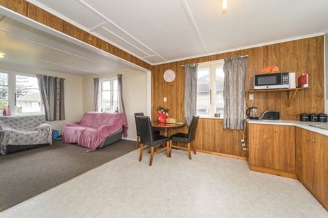 Photo of property in 8 Brighton Crescent, Highbury, Palmerston North, 4412