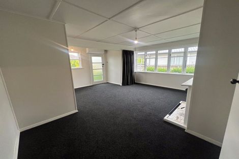 Photo of property in 20 Pitcairn Crescent, Bryndwr, Christchurch, 8053