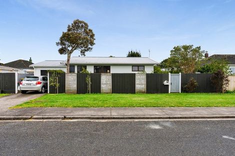 Photo of property in 3 Kaimata Street, Brooklands, New Plymouth, 4310