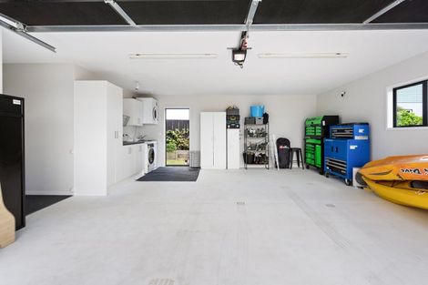 Photo of property in 15 Puroto Place, One Tree Point, 0118