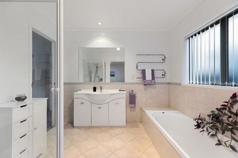 Photo of property in 26 Palm Springs Boulevard, Papamoa Beach, Papamoa, 3118