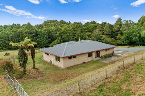 Photo of property in 324 Mangakahia Road, Maungatapere, Whangarei, 0179