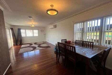 Photo of property in 20 Harrington Road, Henderson, Auckland, 0610