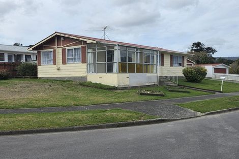 Photo of property in 2 Wyoming Grove, Totara Park, Upper Hutt, 5018