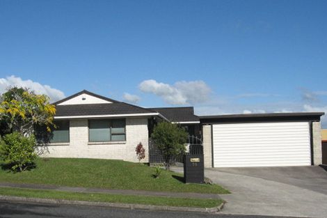 Photo of property in 55 Highland Park Drive, Highland Park, Auckland, 2010