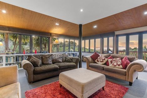 Photo of property in 17 Roger Guy Place, Welcome Bay, Tauranga, 3175